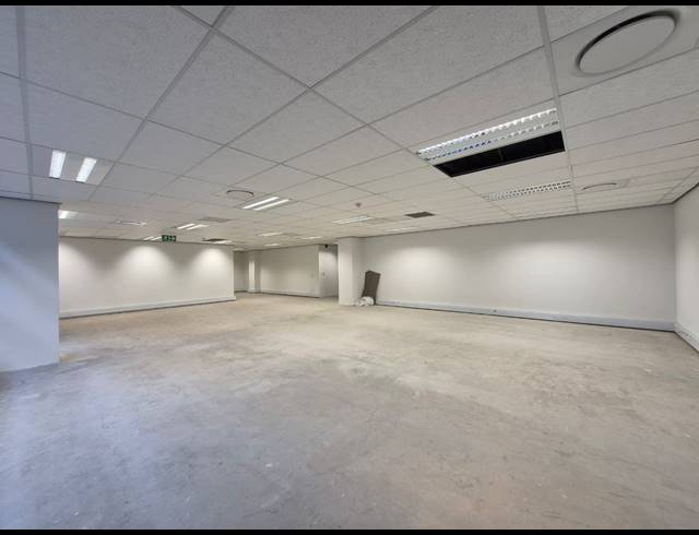 160M² OFFICE FOR SALE IN ILLOVO